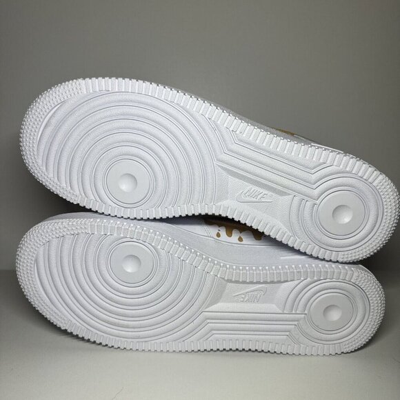NIB Custom Nike Men’s 9.5 White Air Force 1 07 Gold Paint Drip Swoosh & Laces - Picture 10 of 12